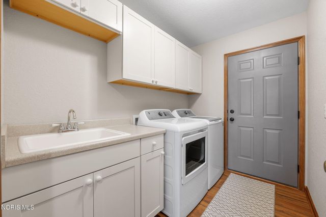 6041 Tournament Drive, Waterville, OH 43566