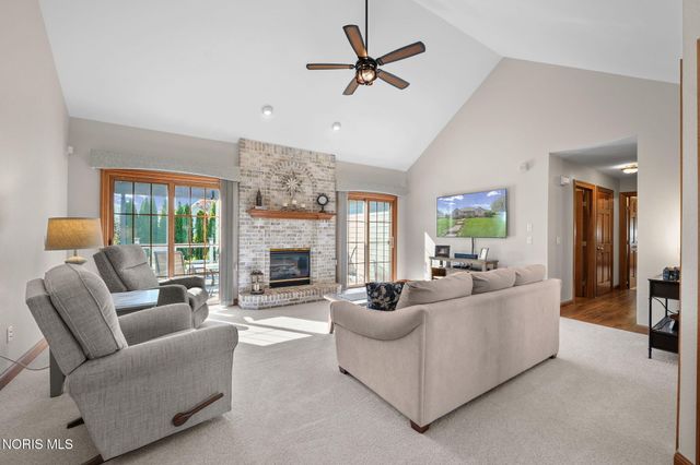 6041 Tournament Drive, Waterville, OH 43566