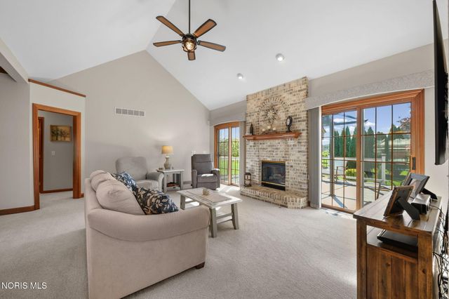 6041 Tournament Drive, Waterville, OH 43566