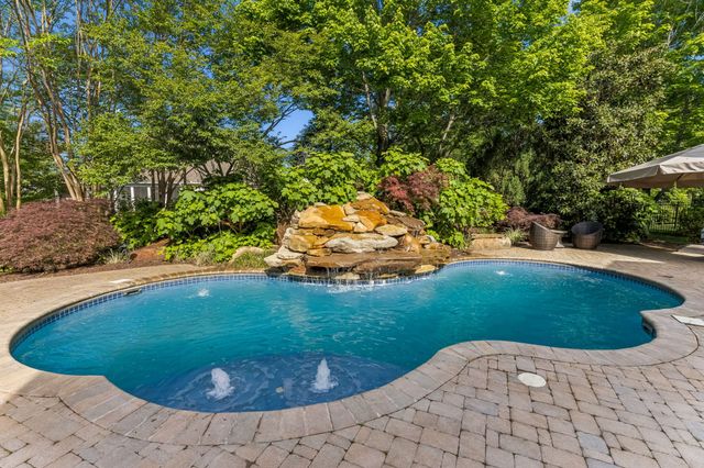 1136 Haverhill Dr, Brentwood, TN 37027