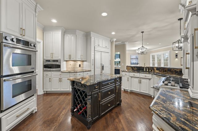1136 Haverhill Dr, Brentwood, TN 37027