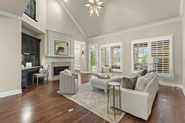 1136 Haverhill Dr, Brentwood, TN 37027