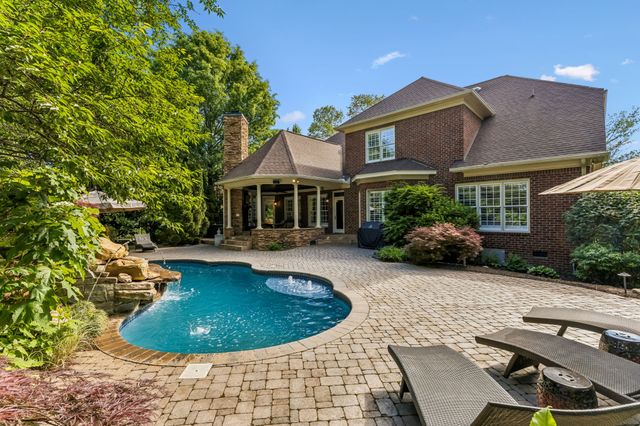 1136 Haverhill Dr, Brentwood, TN 37027