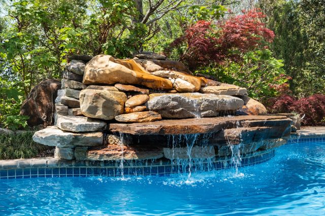 1136 Haverhill Dr, Brentwood, TN 37027