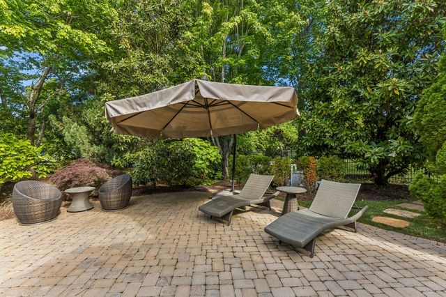 1136 Haverhill Dr, Brentwood, TN 37027