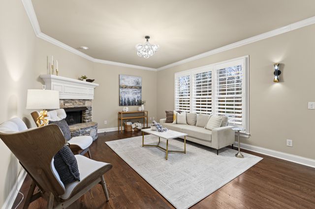 1136 Haverhill Dr, Brentwood, TN 37027
