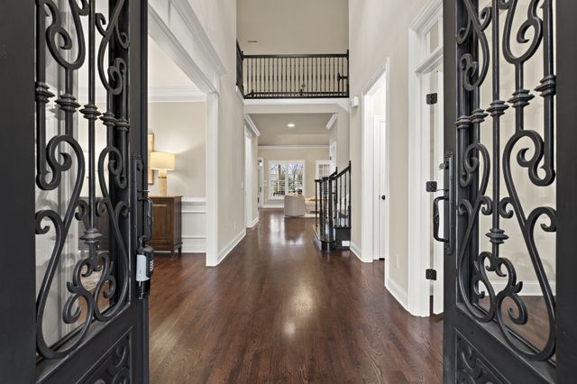1136 Haverhill Dr, Brentwood, TN 37027
