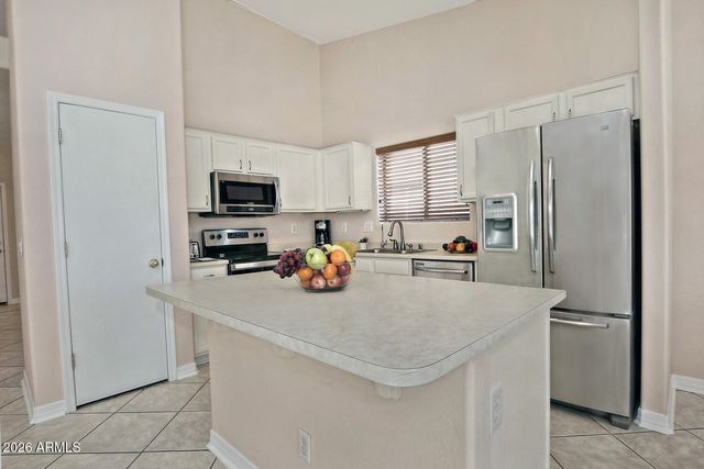 13253 W PARADISE Lane, Surprise, AZ 85374