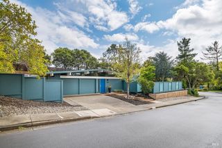 315 Mount Shasta Dr, San Rafael, CA 94903