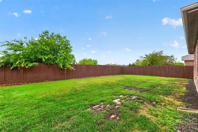 336 Chamberlain Drive, Fate, TX 75189