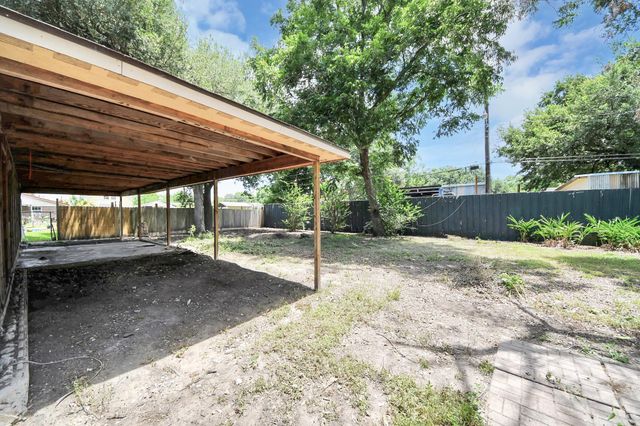 15127 Almeece Street, Houston, TX 77053