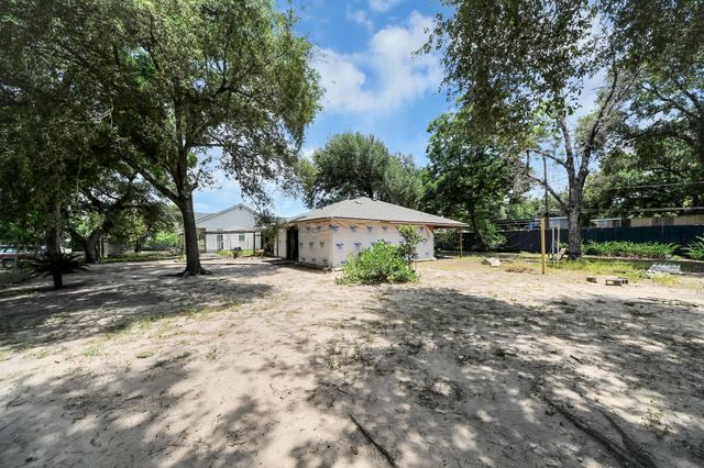15127 Almeece Street, Houston, TX 77053