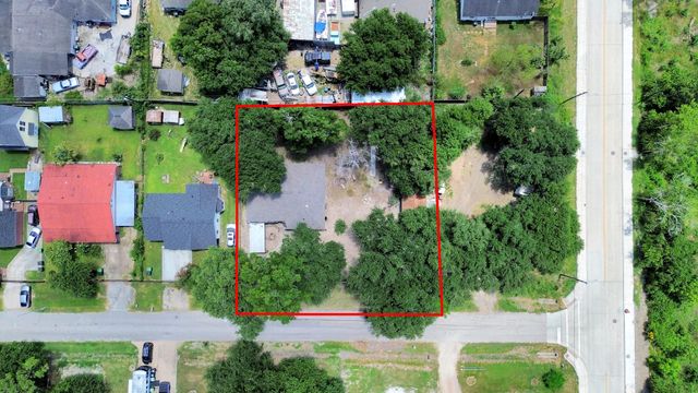15127 Almeece Street, Houston, TX 77053