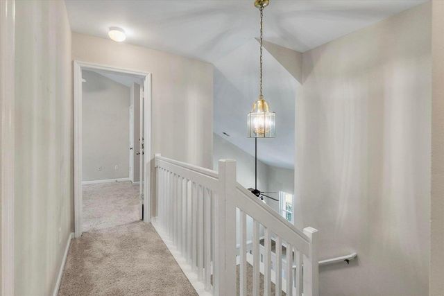 7900 Shadow Oak Drive, North Charleston, SC 29406