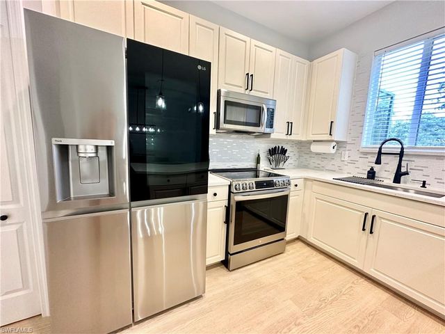 10190 Tin Maple DR # 128, Estero, FL 33928