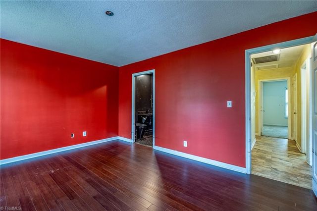 2021 Warwickshire Drive, Greensboro, NC 27455