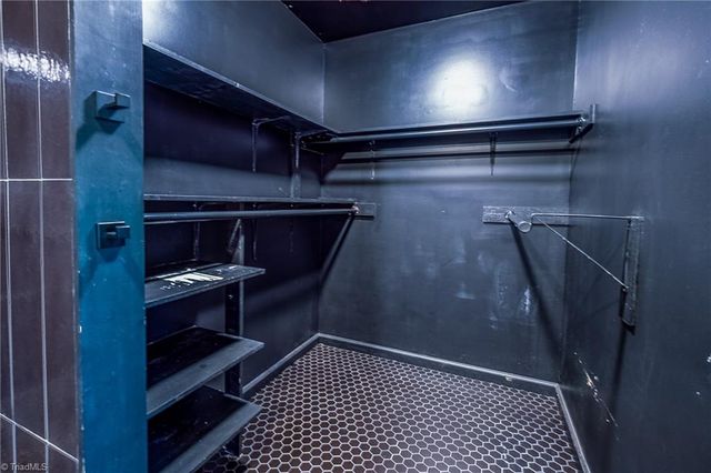 2021 Warwickshire Drive, Greensboro, NC 27455