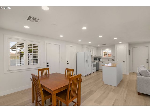 2585 Ne CHALMERS Way, Mc Minnville, OR 97128