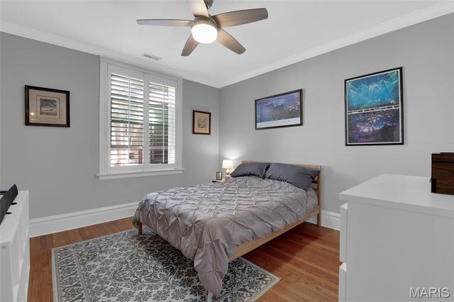 378 N Taylor Avenue 3E, St Louis, MO 63108