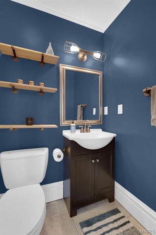 378 N Taylor Avenue 3E, St Louis, MO 63108