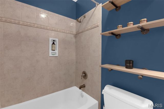 378 N Taylor Avenue 3E, St Louis, MO 63108