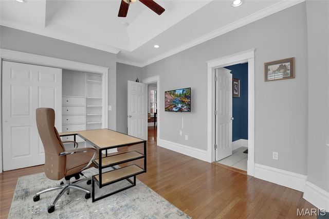 378 N Taylor Avenue 3E, St Louis, MO 63108