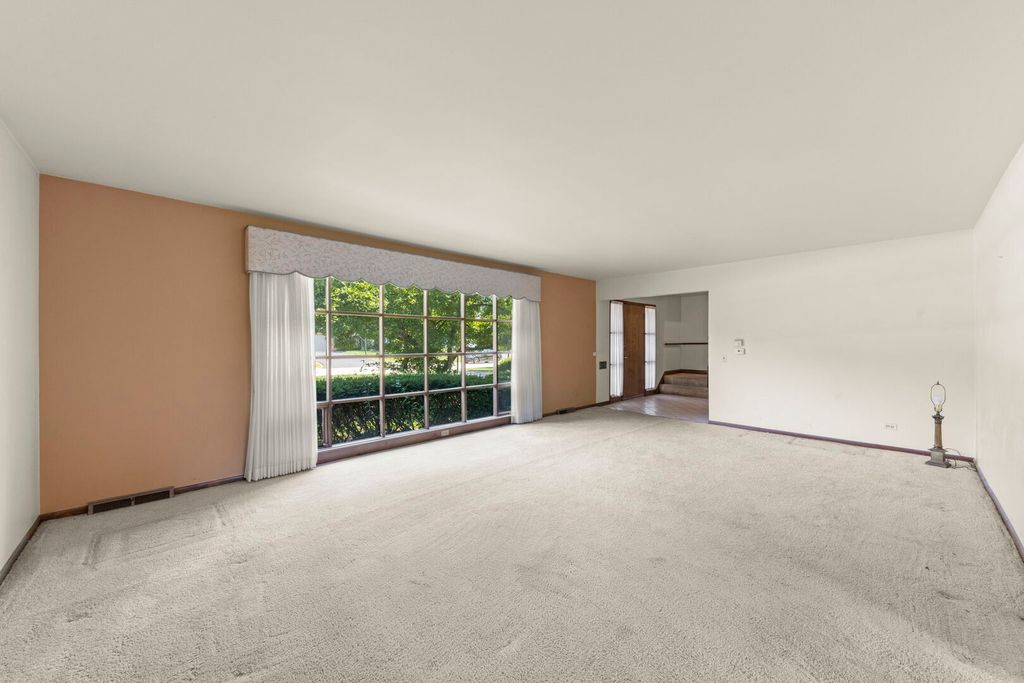 4726 Howard Avenue, Western Springs, IL 60558 — photo 4