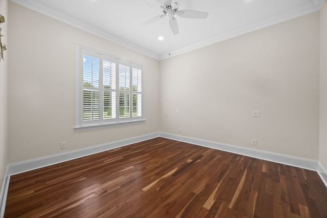 808 N Main St, Mount Pleasant, TN 38474