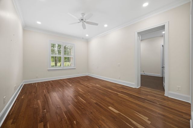 808 N Main St, Mount Pleasant, TN 38474