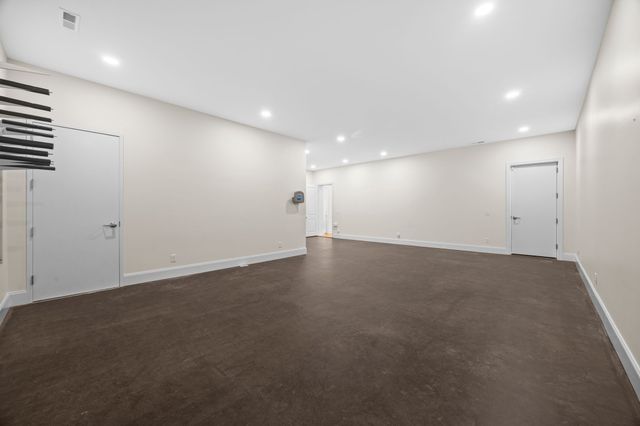 808 N Main St, Mount Pleasant, TN 38474