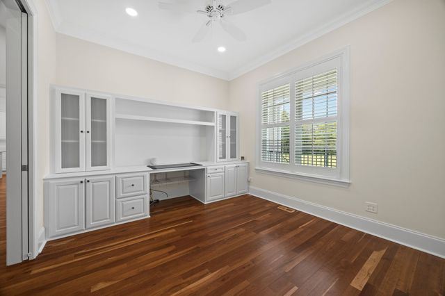 808 N Main St, Mount Pleasant, TN 38474