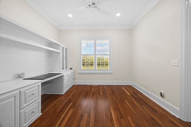 808 N Main St, Mount Pleasant, TN 38474