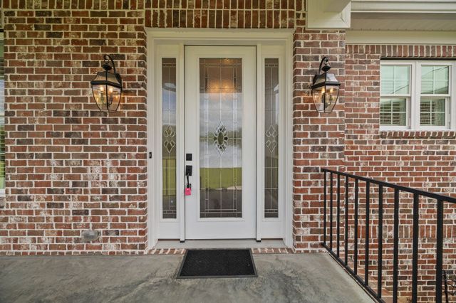 808 N Main St, Mount Pleasant, TN 38474