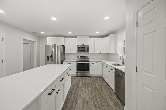 808 N Main St, Mount Pleasant, TN 38474