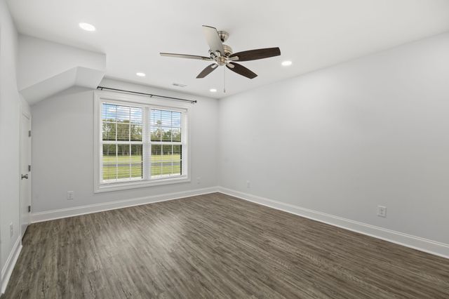 808 N Main St, Mount Pleasant, TN 38474