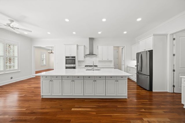 808 N Main St, Mount Pleasant, TN 38474