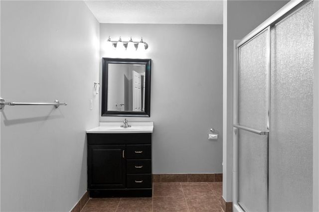 3549 W 143 Terrace, Leawood, KS 66224