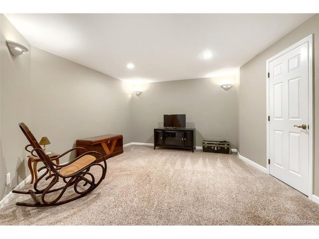 9006 Old Tom Morris Cir, Highlands Ranch, CO 80129