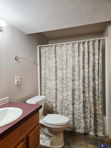 6410 Cornflower Drive, Lincoln, NE 68504