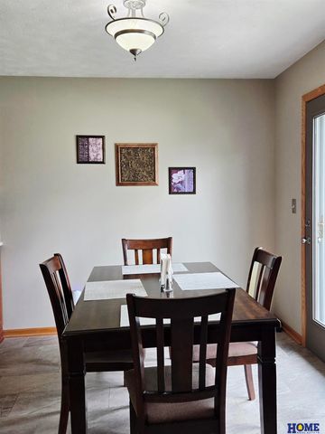 6410 Cornflower Drive, Lincoln, NE 68504