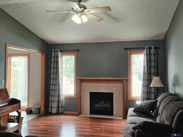 6410 Cornflower Drive, Lincoln, NE 68504