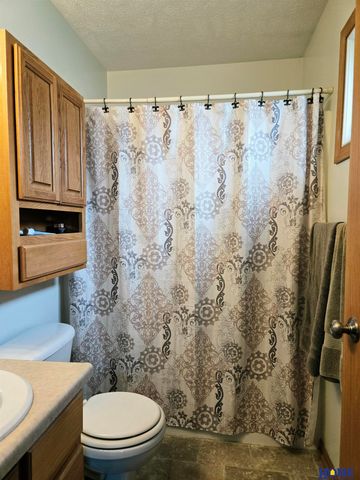 6410 Cornflower Drive, Lincoln, NE 68504