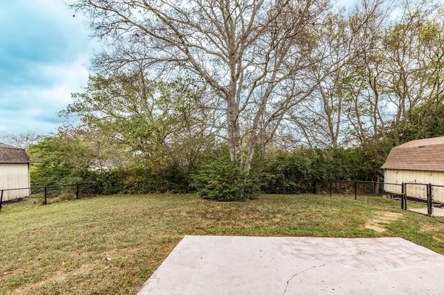 318 Donna Dr, Hendersonville, TN 37075