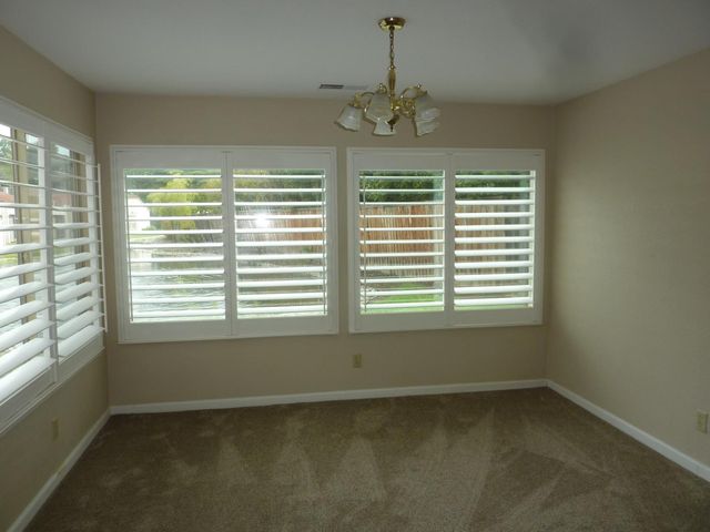 2034 Venetian Dr, Stockton, CA 95207