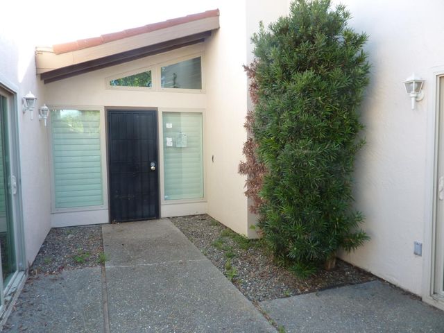 2034 Venetian Dr, Stockton, CA 95207