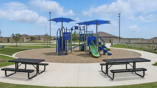 1922 JACKSON Street, Cleburne, TX 76033