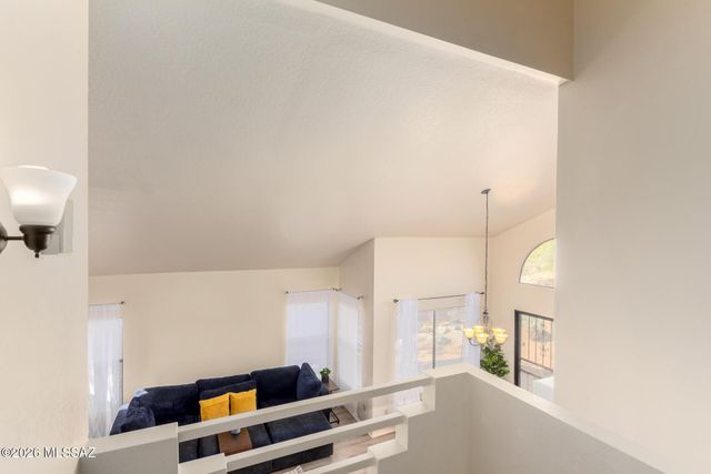 10472 N Fair Mountain Drive, Tucson, AZ 85737