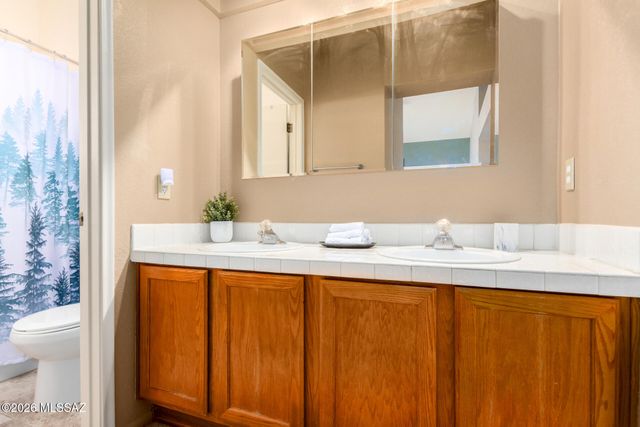 10472 N Fair Mountain Drive, Tucson, AZ 85737