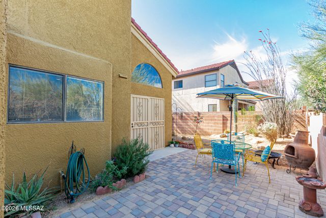10472 N Fair Mountain Drive, Tucson, AZ 85737