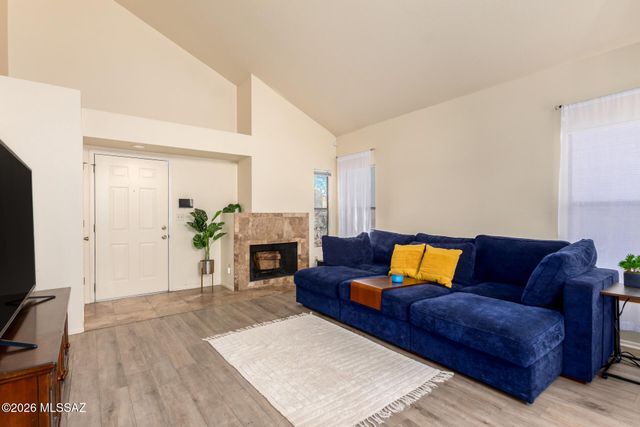 10472 N Fair Mountain Drive, Tucson, AZ 85737